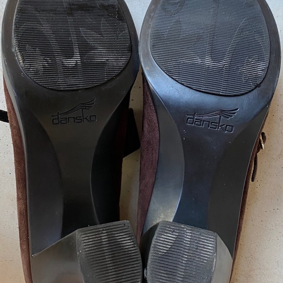 Dansko Brown Suede Chunky Heel Shoes - Picture 4 of 6